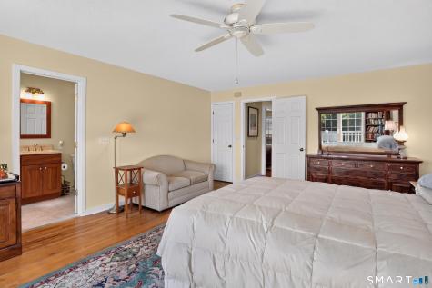 192 Glengarry Road Fairfield CT 06825