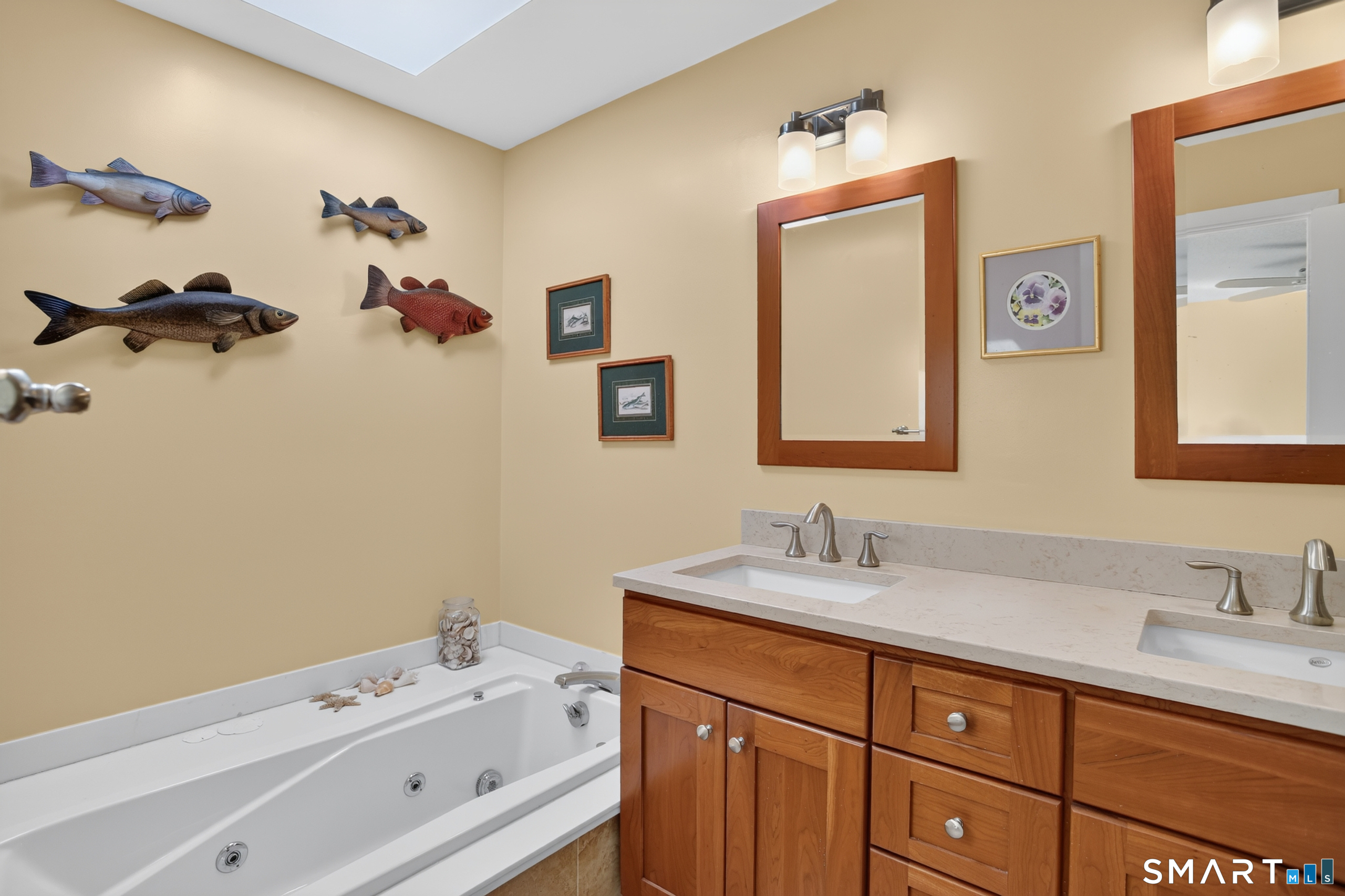 192 Glengarry Road Fairfield CT 06825