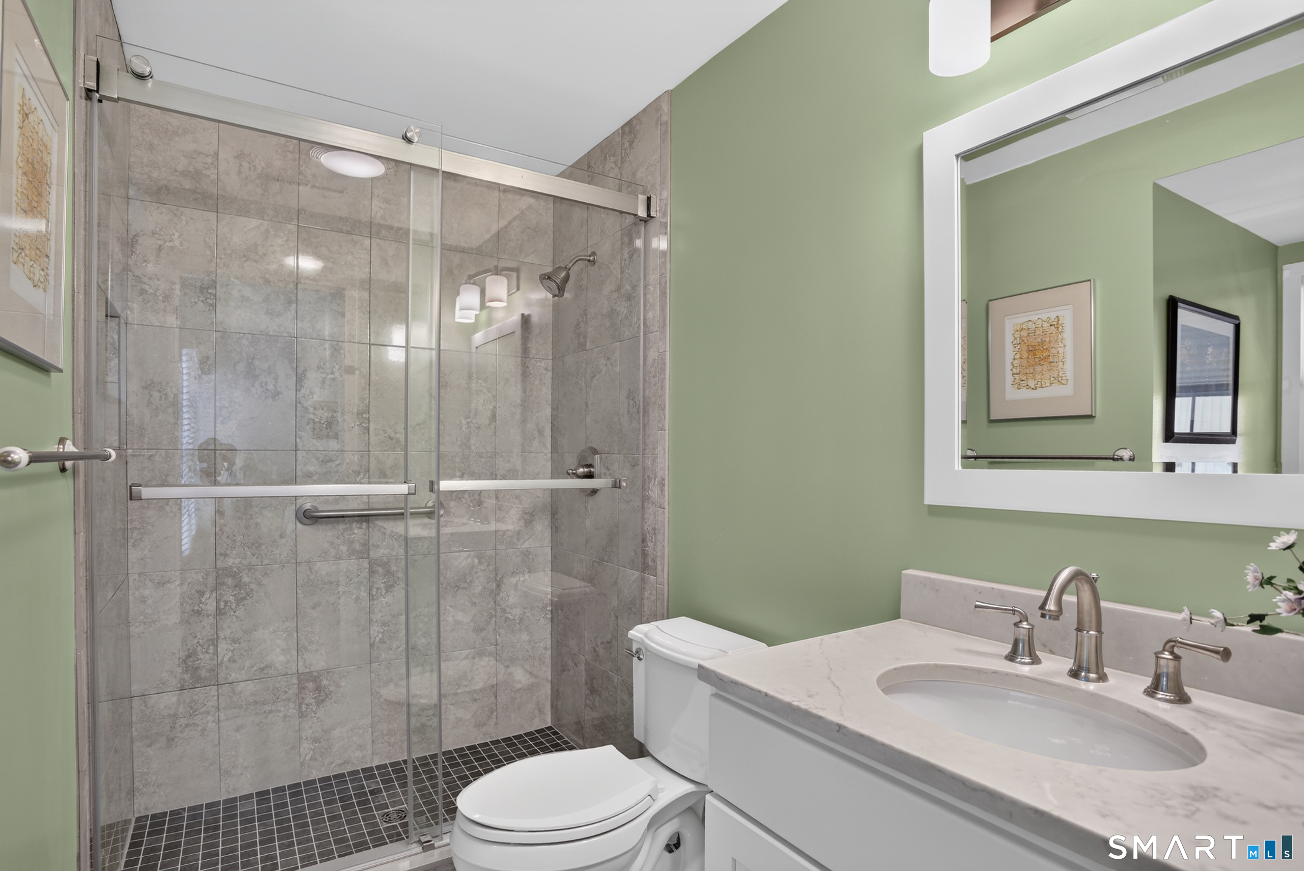 192 Glengarry Road Fairfield CT 06825