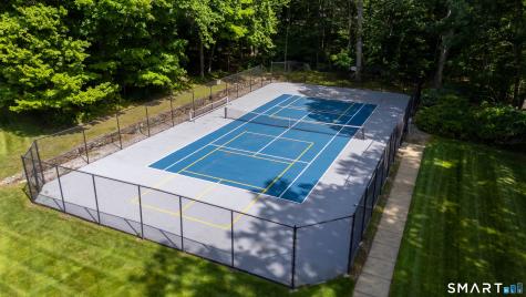 192 Glengarry Road Fairfield CT 06825