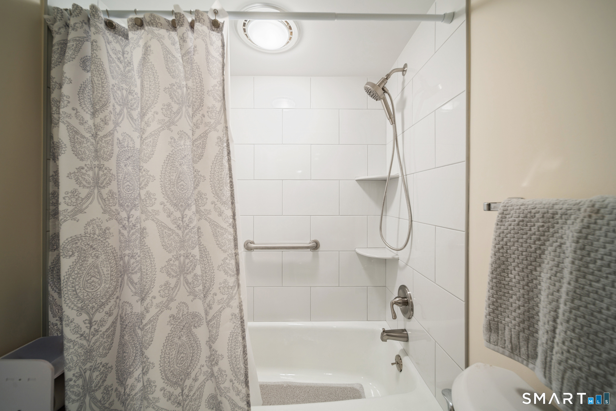 198 Heritage Village Southbury CT 06488