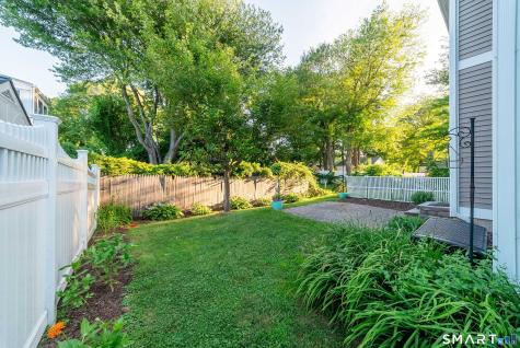 9 Englewood Avenue West Hartford CT 06110