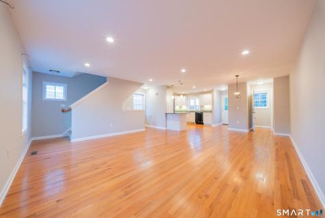 9 Englewood Avenue West Hartford CT 06110