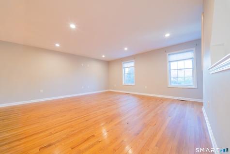 9 Englewood Avenue West Hartford CT 06110