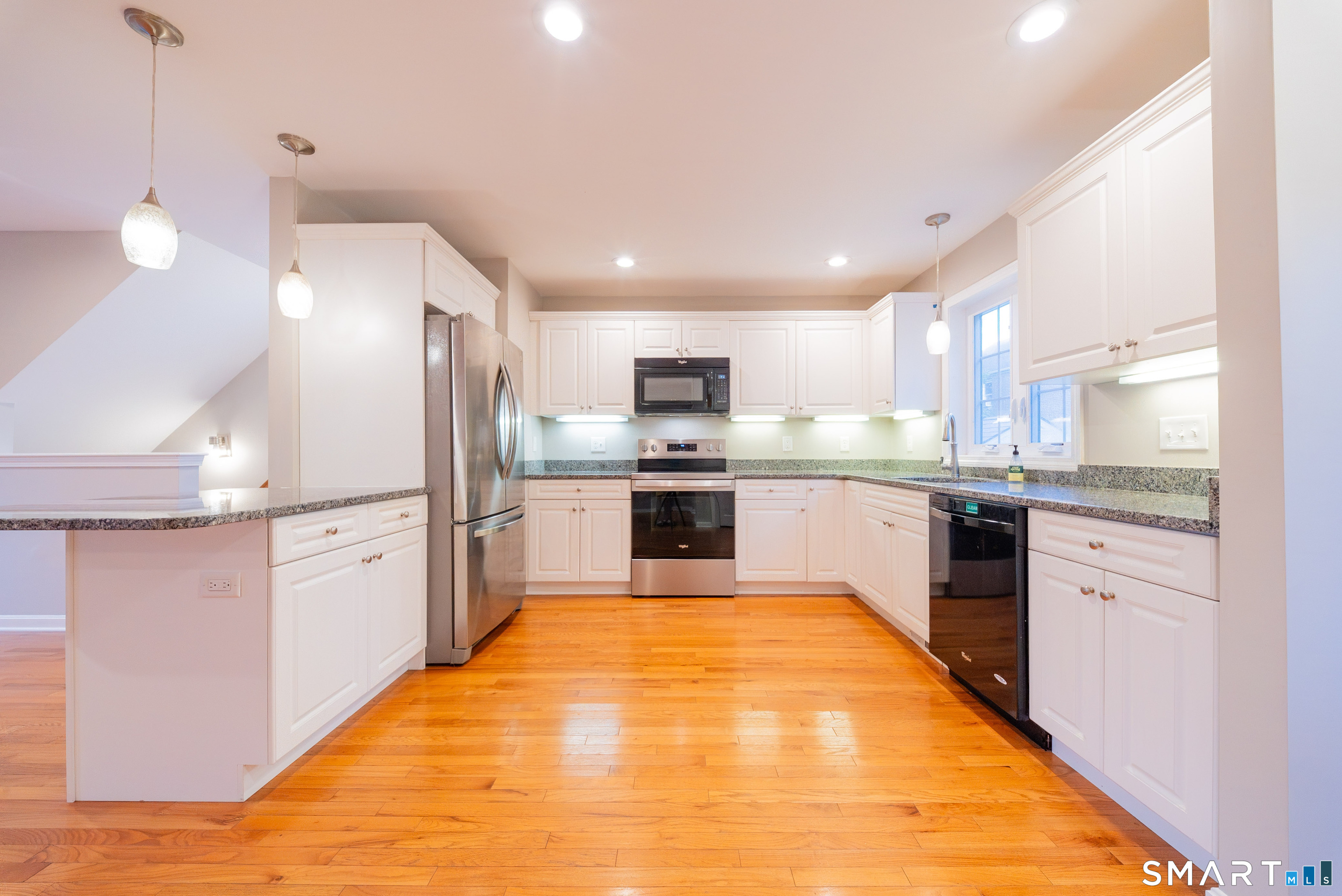 9 Englewood Avenue West Hartford CT 06110