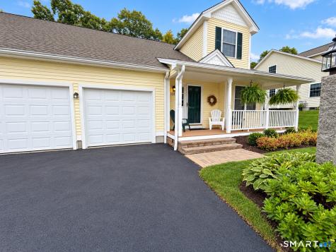 130 Meadow Brook Road Oxford CT 06478