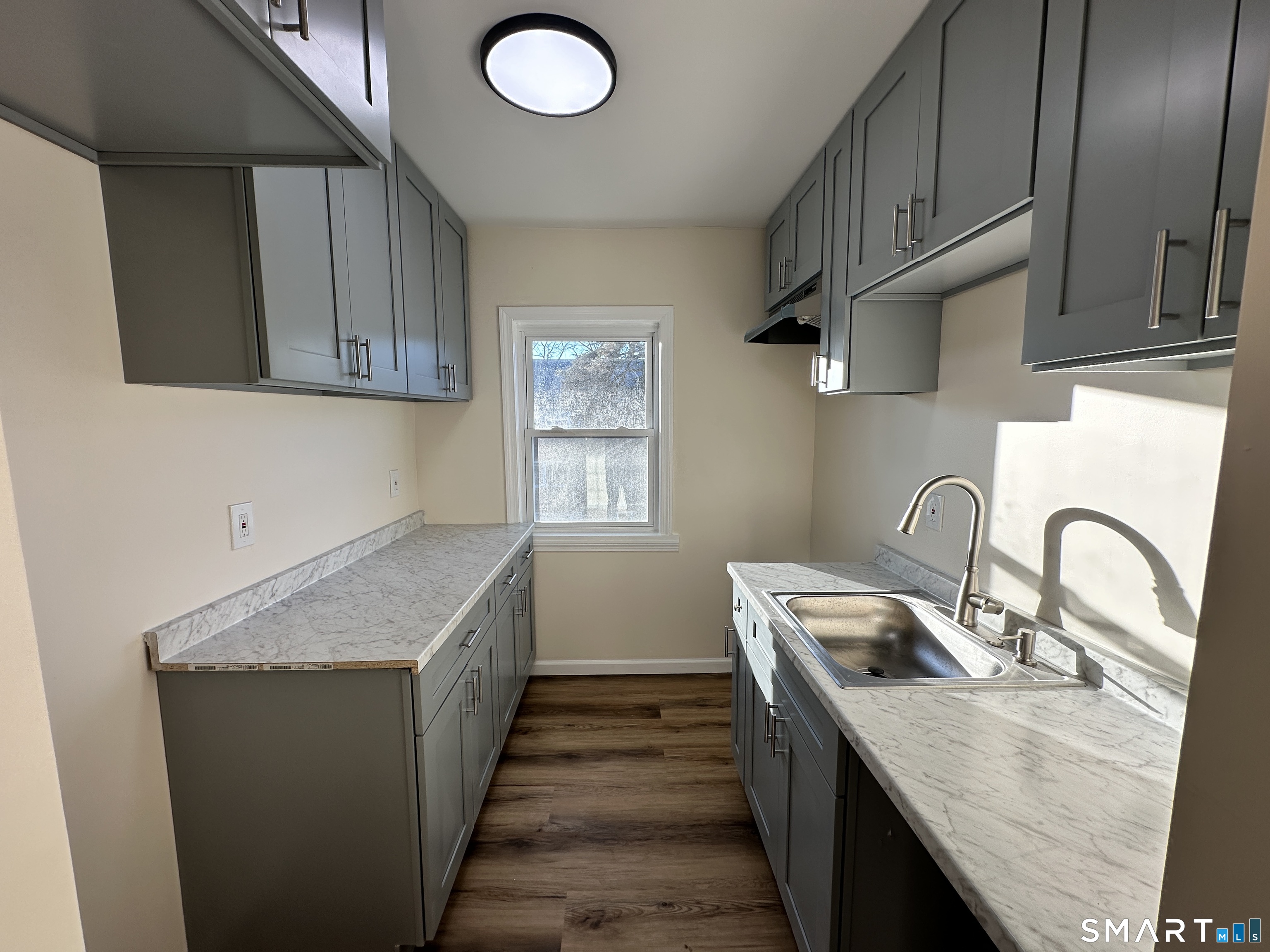 509 Burnside Avenue East Hartford CT 06108