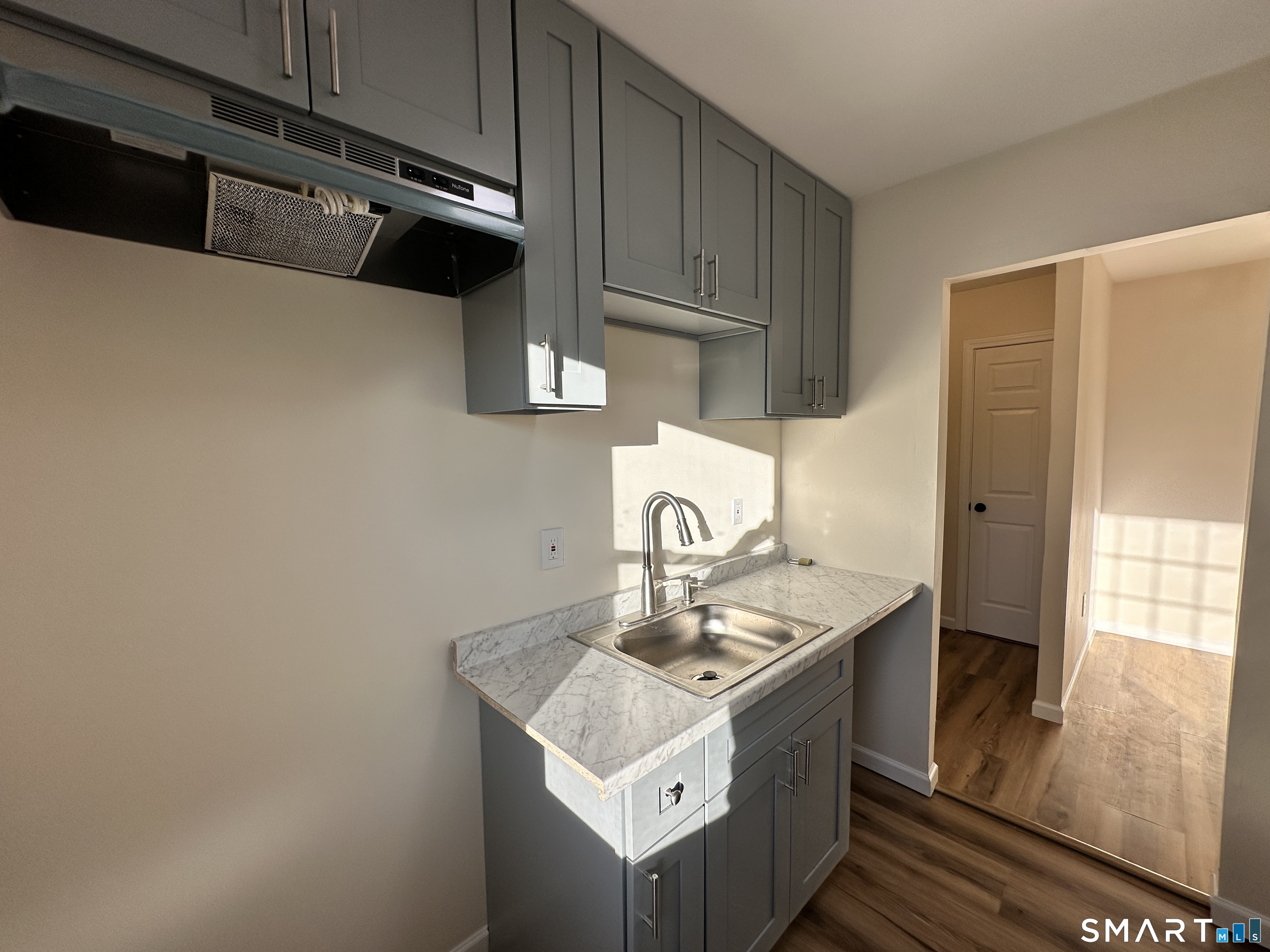 509 Burnside Avenue East Hartford CT 06108