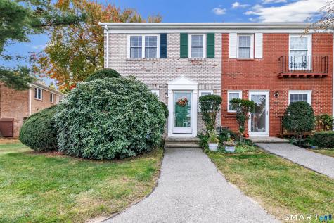31 Salem Walk Milford CT 06460
