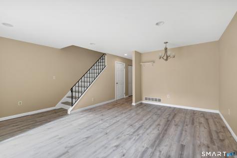 31 Salem Walk Milford CT 06460