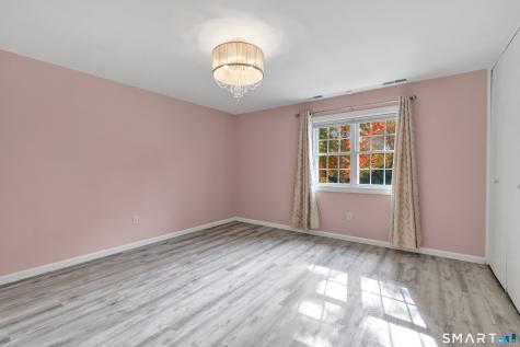 31 Salem Walk Milford CT 06460