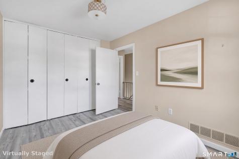 31 Salem Walk Milford CT 06460