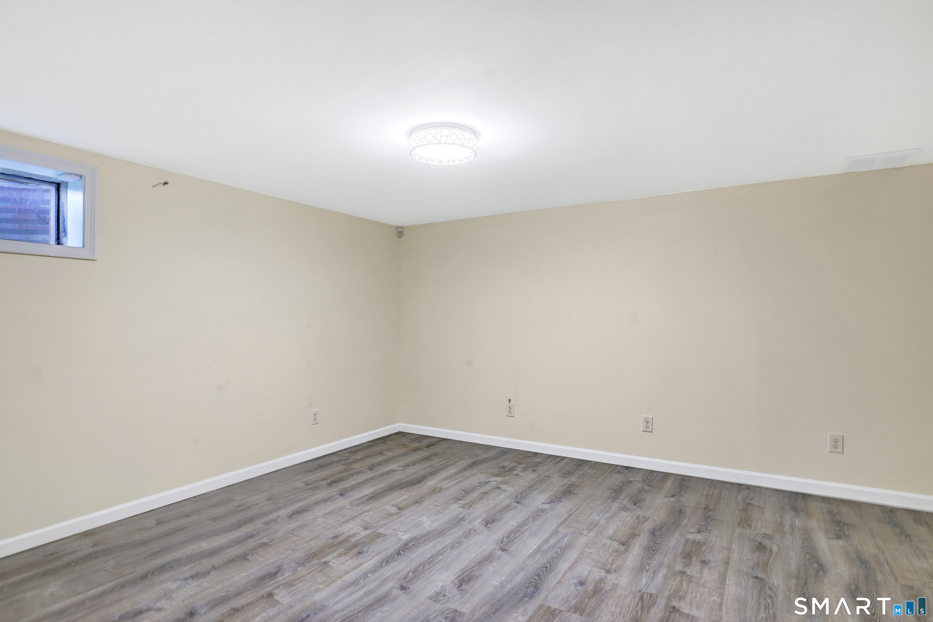 31 Salem Walk Milford CT 06460