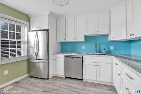 31 Salem Walk Milford CT 06460