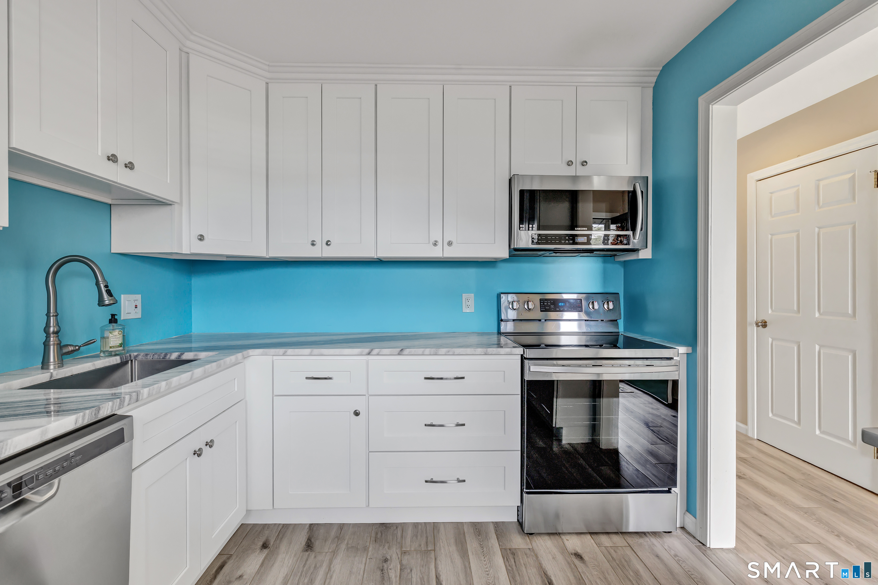 31 Salem Walk Milford CT 06460