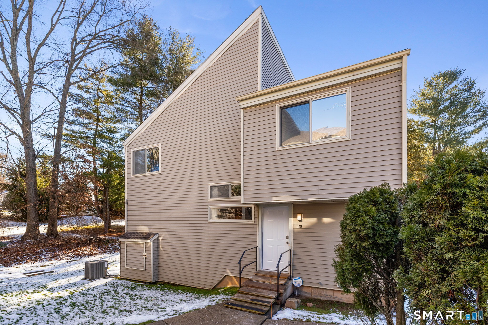 20 Cherokee Court Cromwell CT 06416