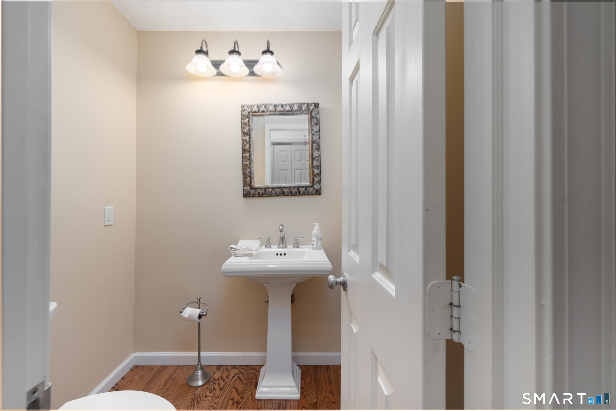 75 Tunxis Village Farmington CT 06032