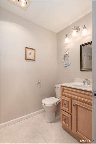 75 Tunxis Village Farmington CT 06032
