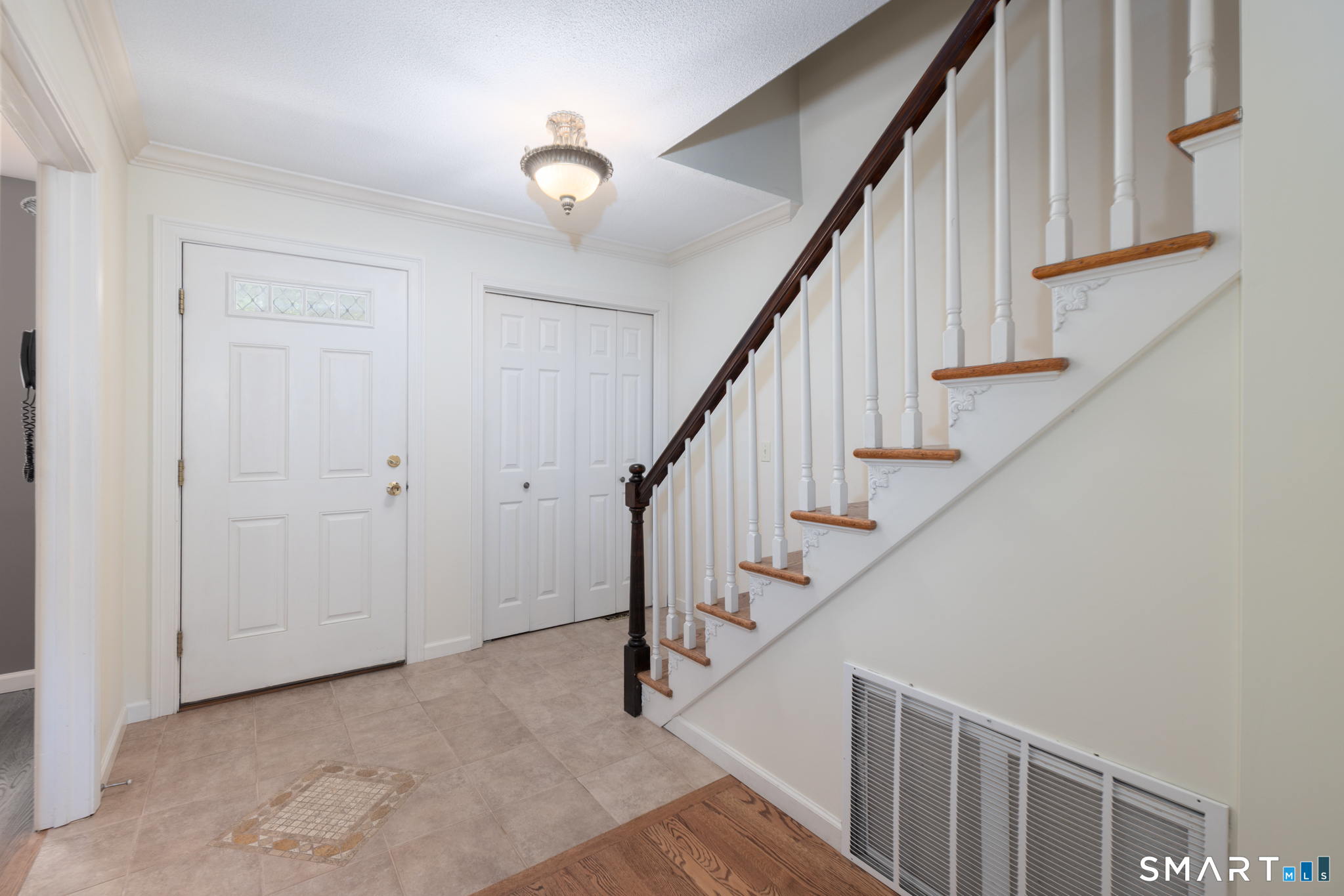 75 Tunxis Village Farmington CT 06032