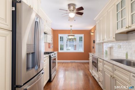 75 Tunxis Village Farmington CT 06032
