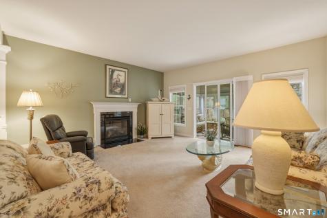 20 Meadowview Court Canton CT 06019