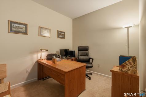 20 Meadowview Court Canton CT 06019