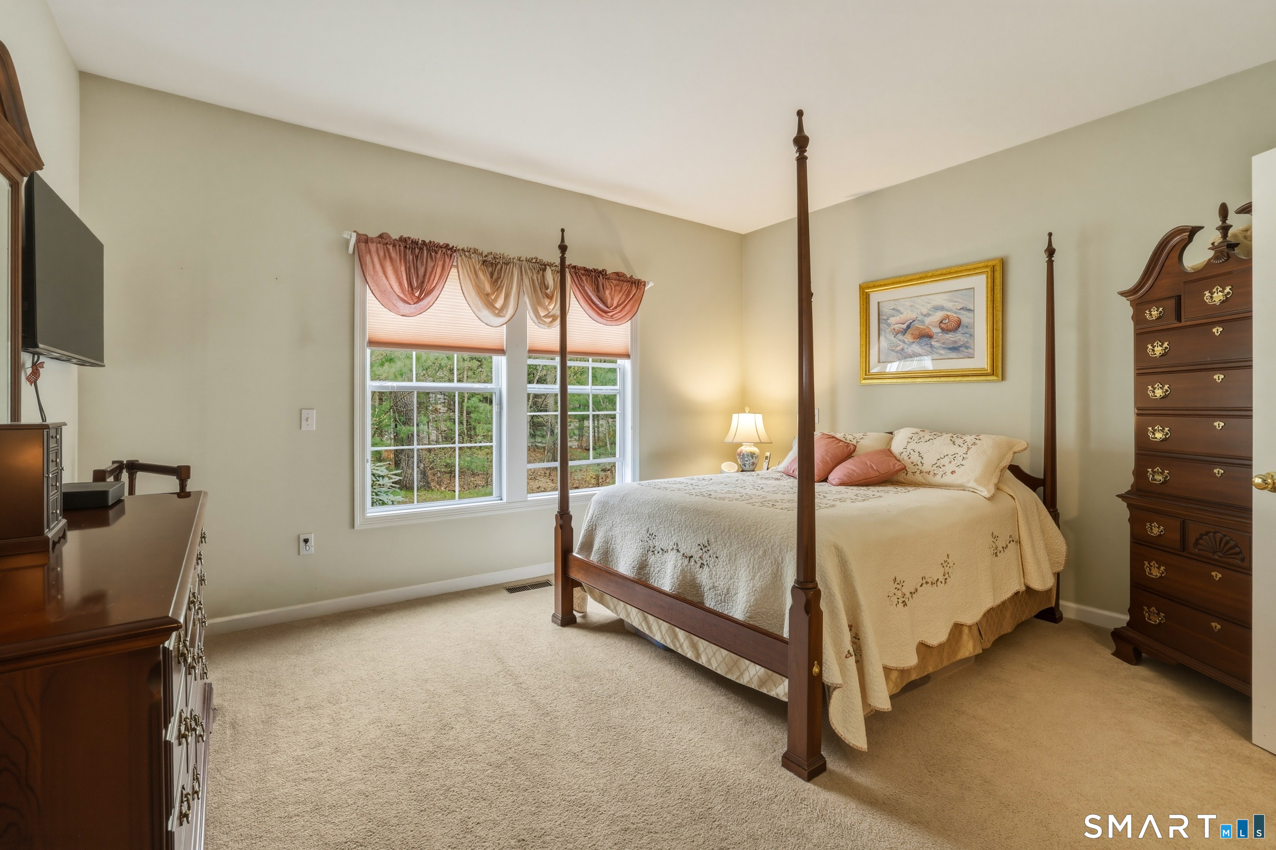 20 Meadowview Court Canton CT 06019
