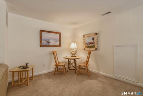 20 Meadowview Court Canton CT 06019