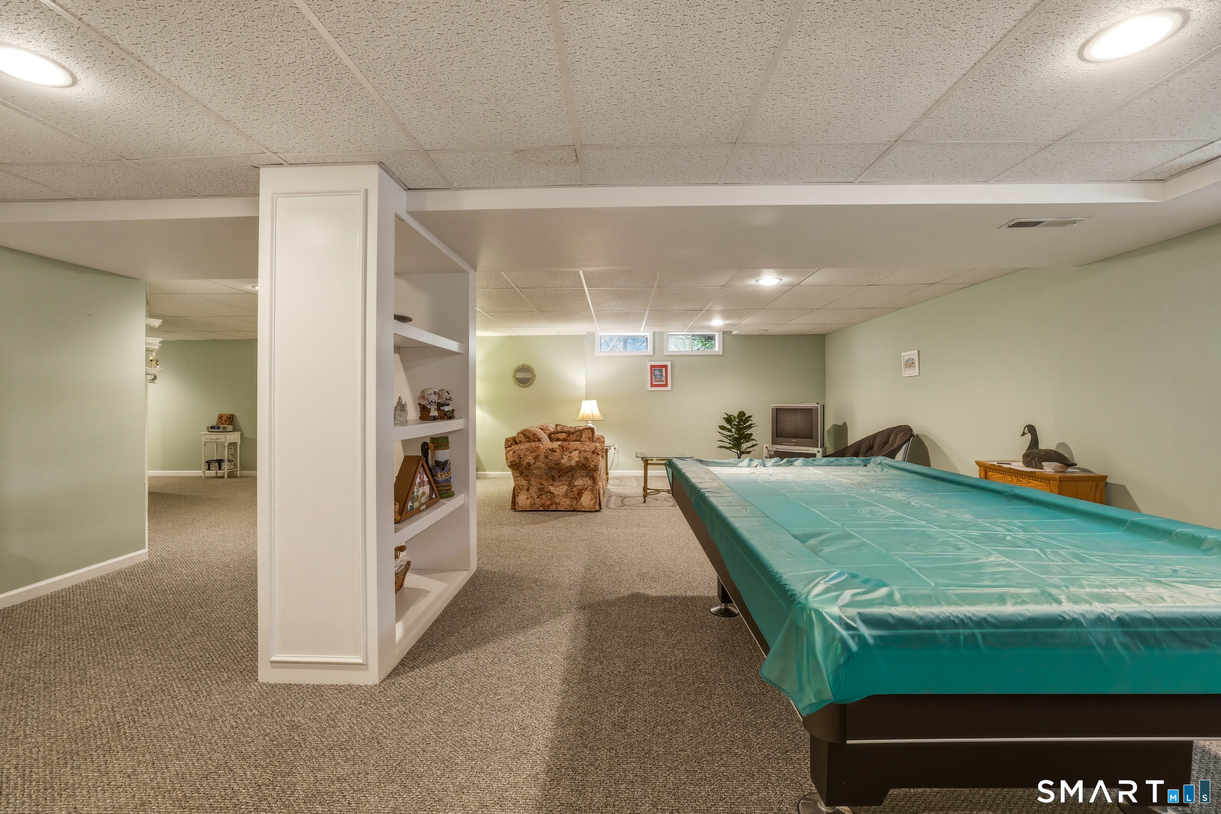 20 Meadowview Court Canton CT 06019