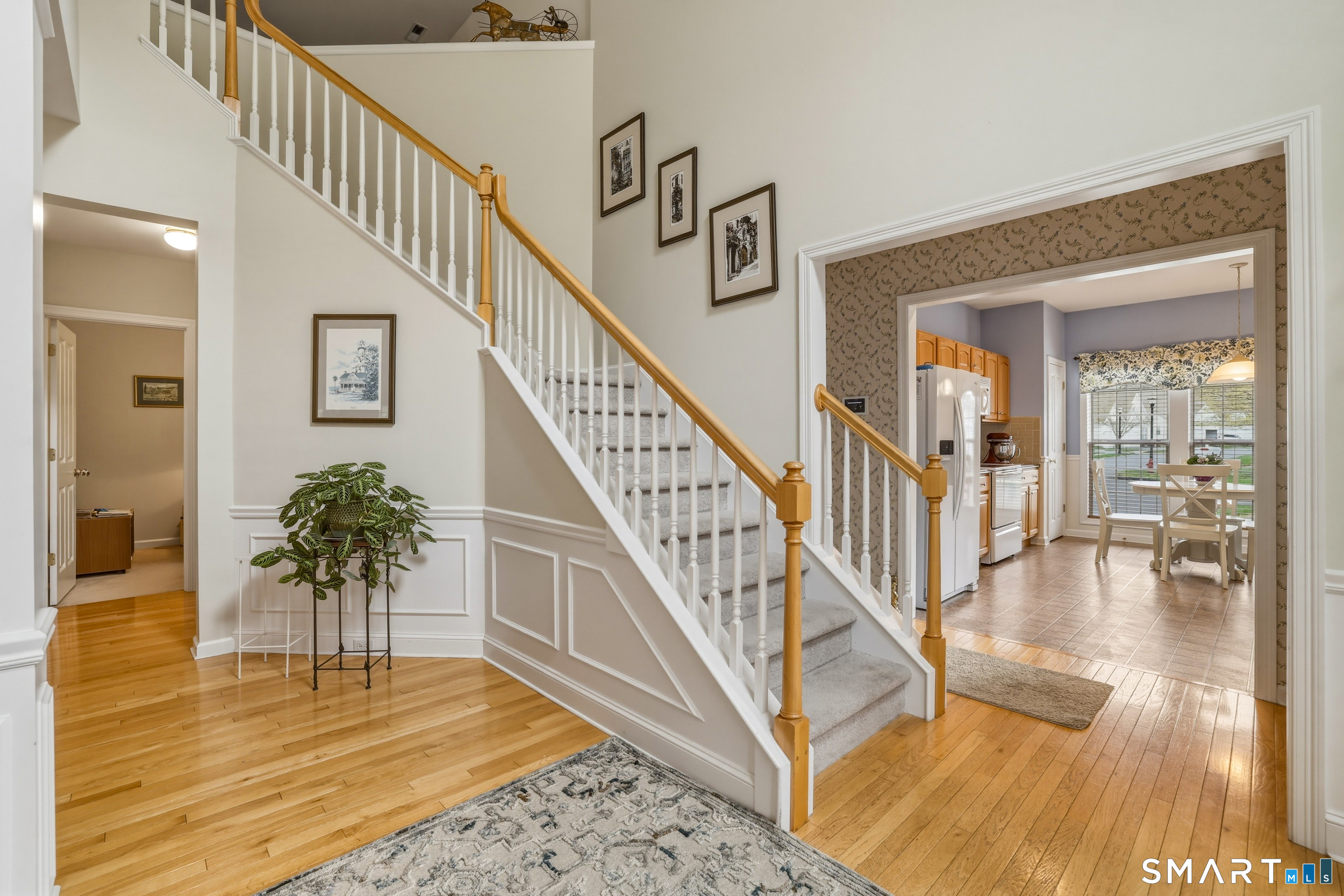 20 Meadowview Court Canton CT 06019