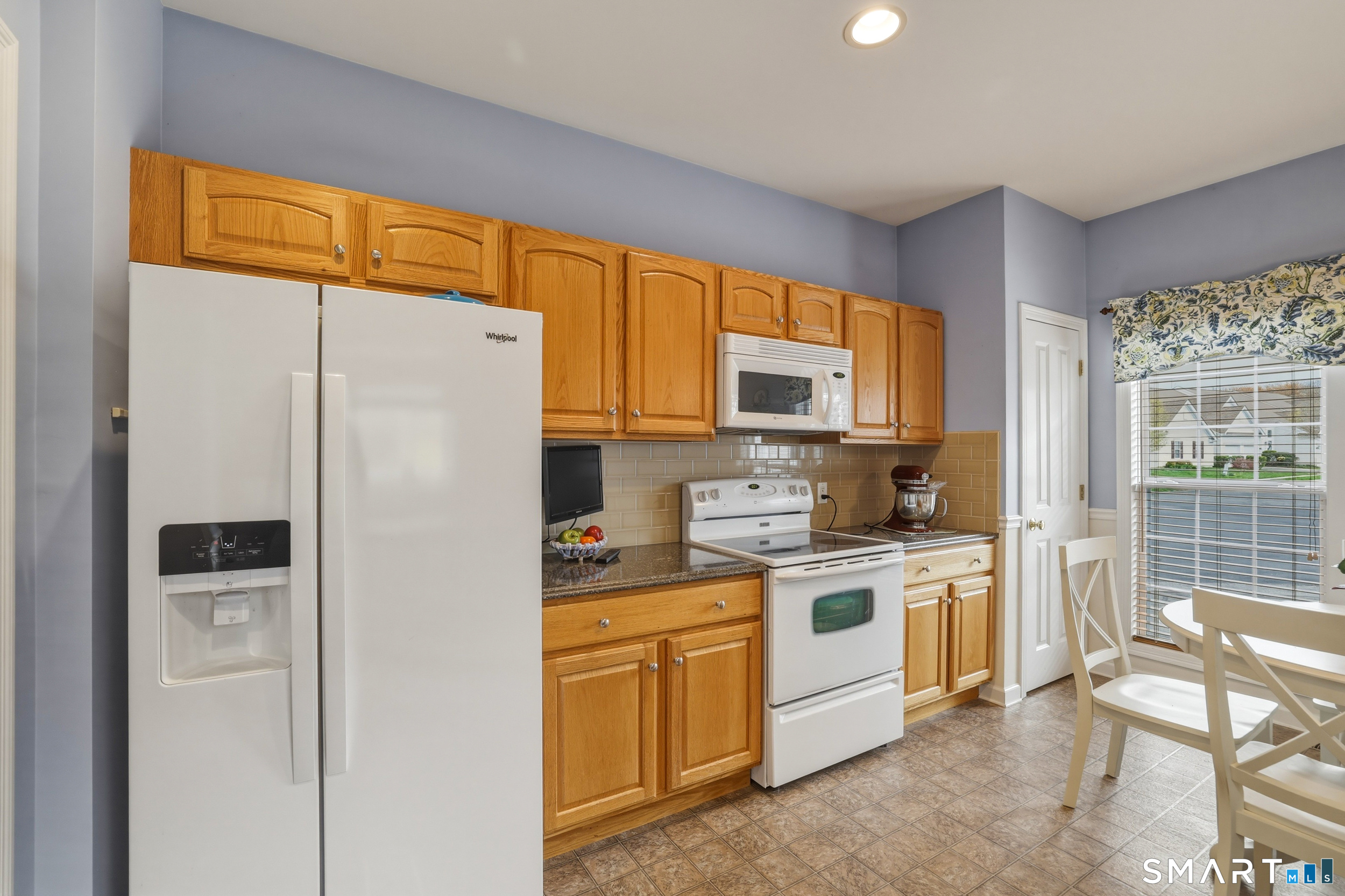 20 Meadowview Court Canton CT 06019