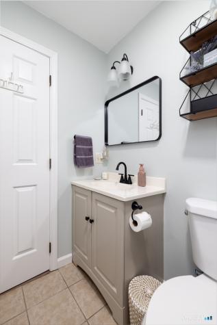 32 Woodland Court Meriden CT 06450