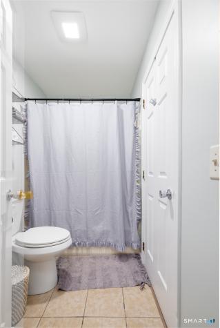 32 Woodland Court Meriden CT 06450