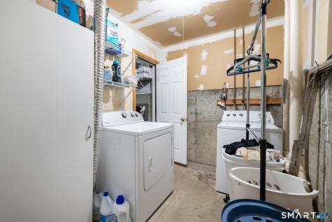 32 Woodland Court Meriden CT 06450