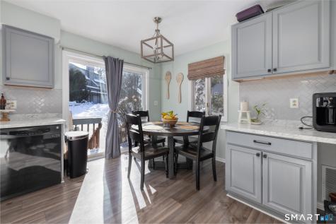 32 Woodland Court Meriden CT 06450