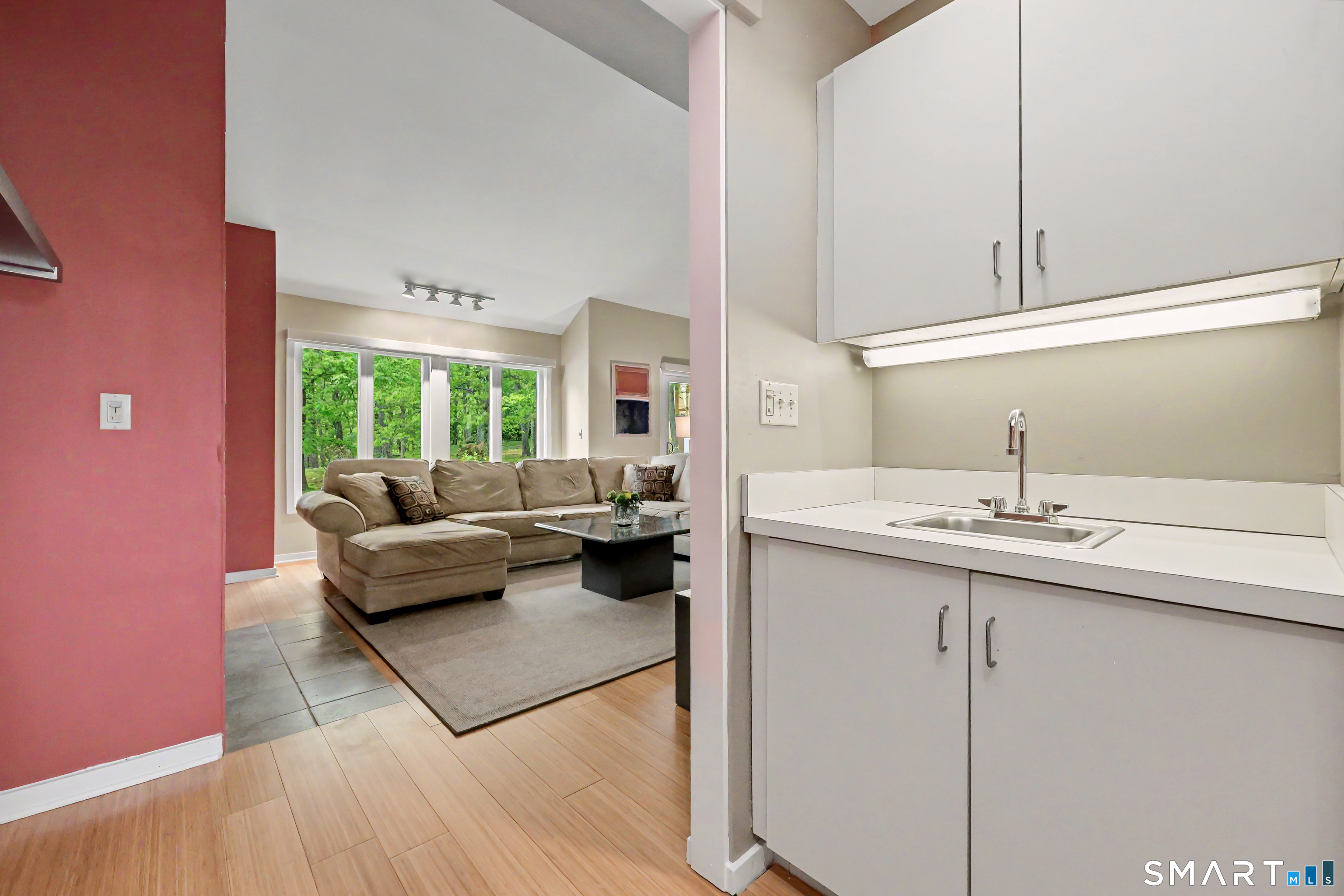 690 Forest Road West Haven CT 06516