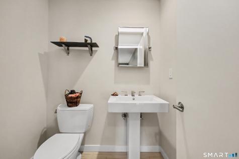 690 Forest Road West Haven CT 06516
