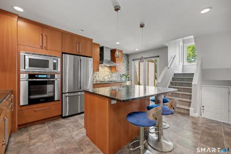 690 Forest Road West Haven CT 06516