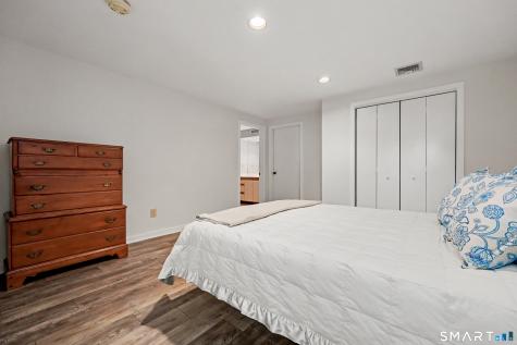 690 Forest Road West Haven CT 06516