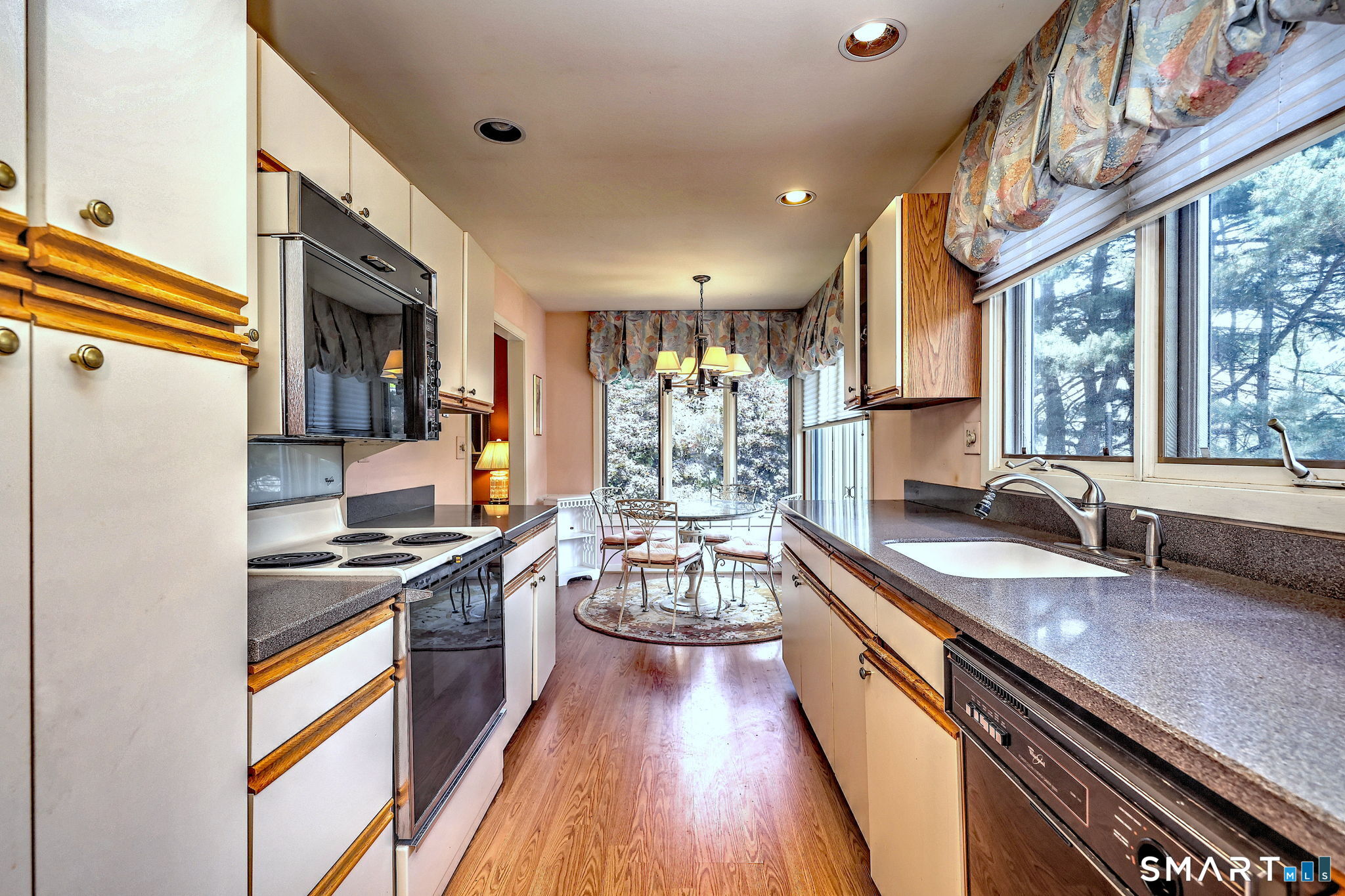 690 Forest Road West Haven CT 06516