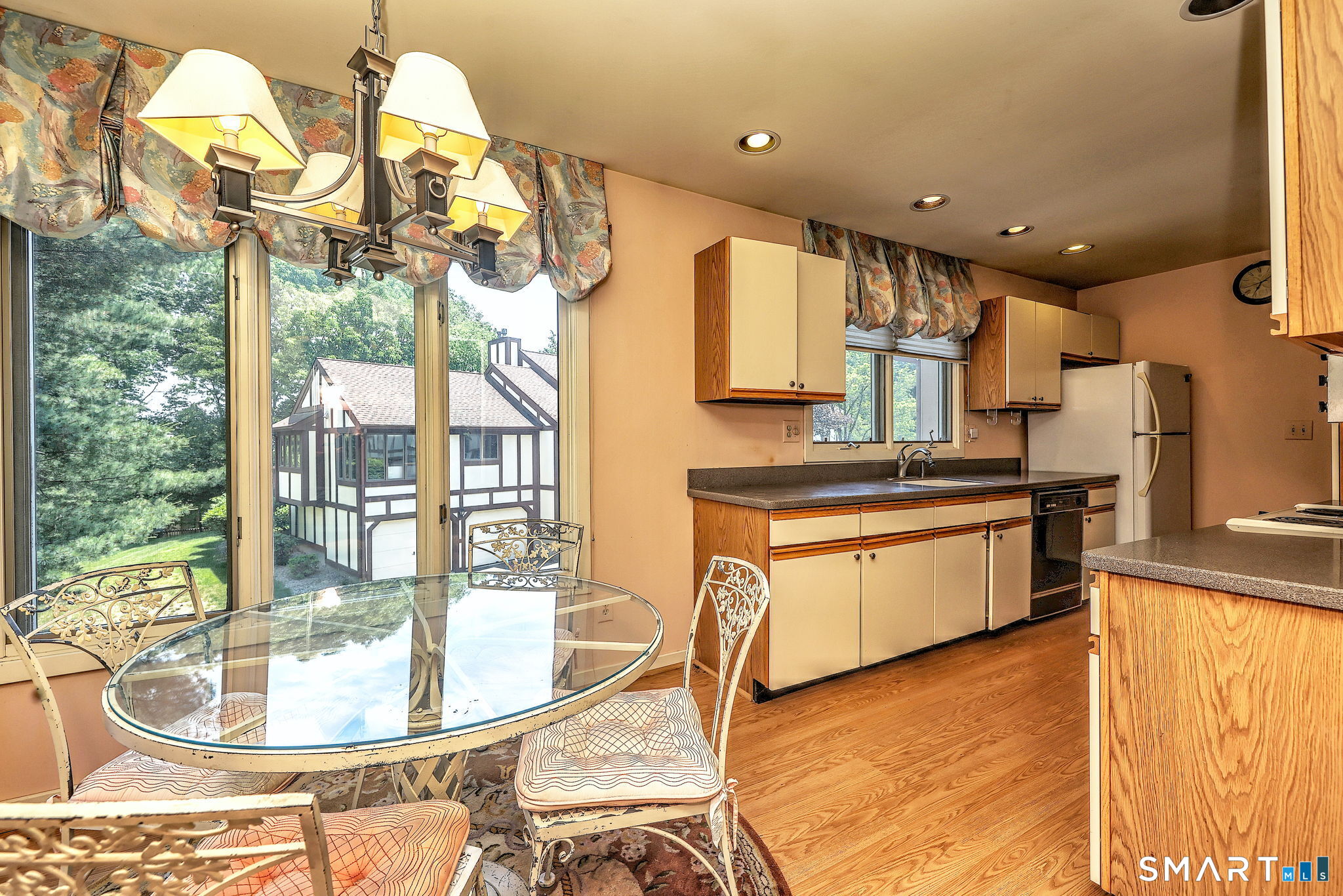 690 Forest Road West Haven CT 06516
