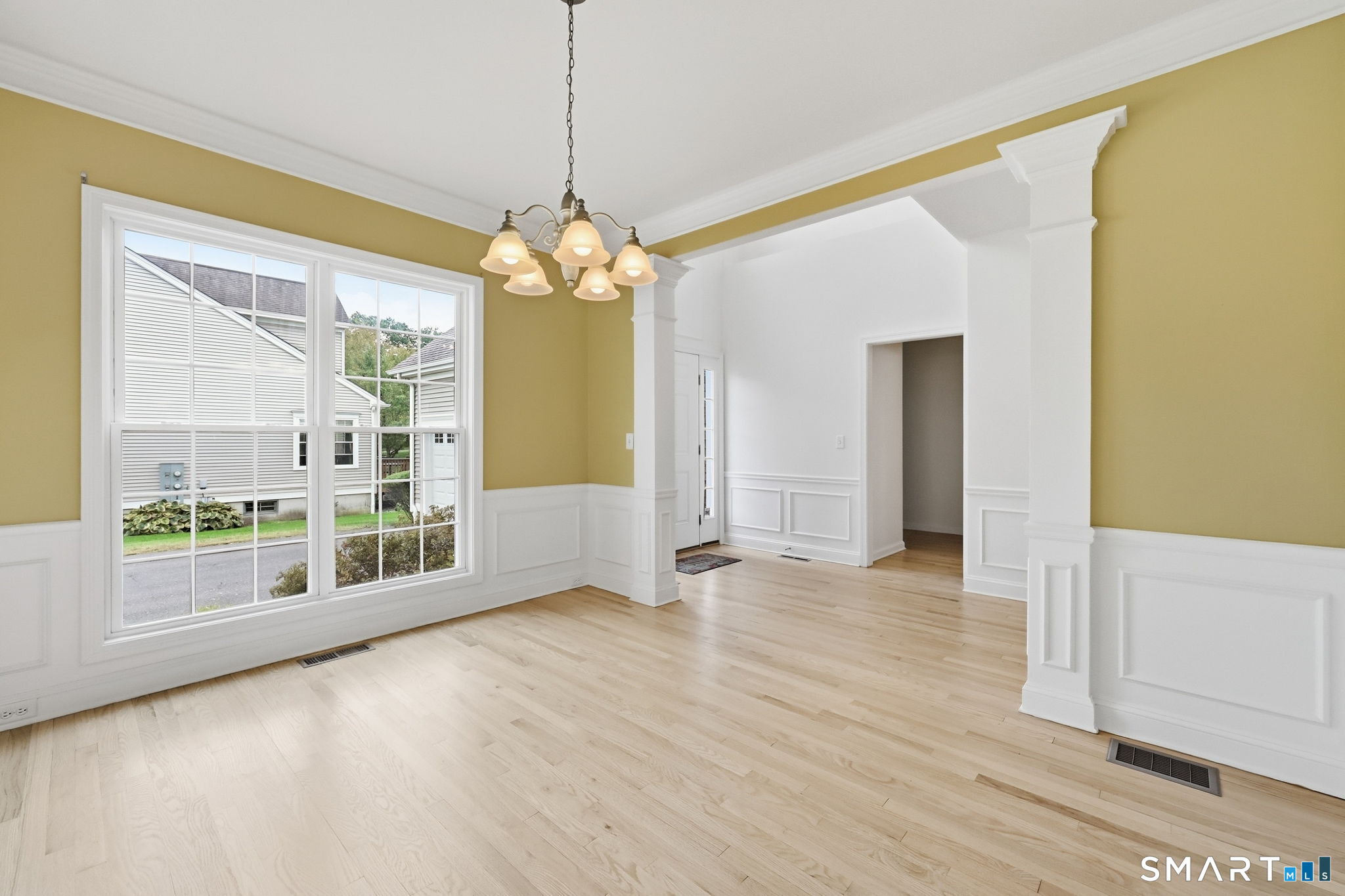 82 Barkledge Drive Newington CT 06111