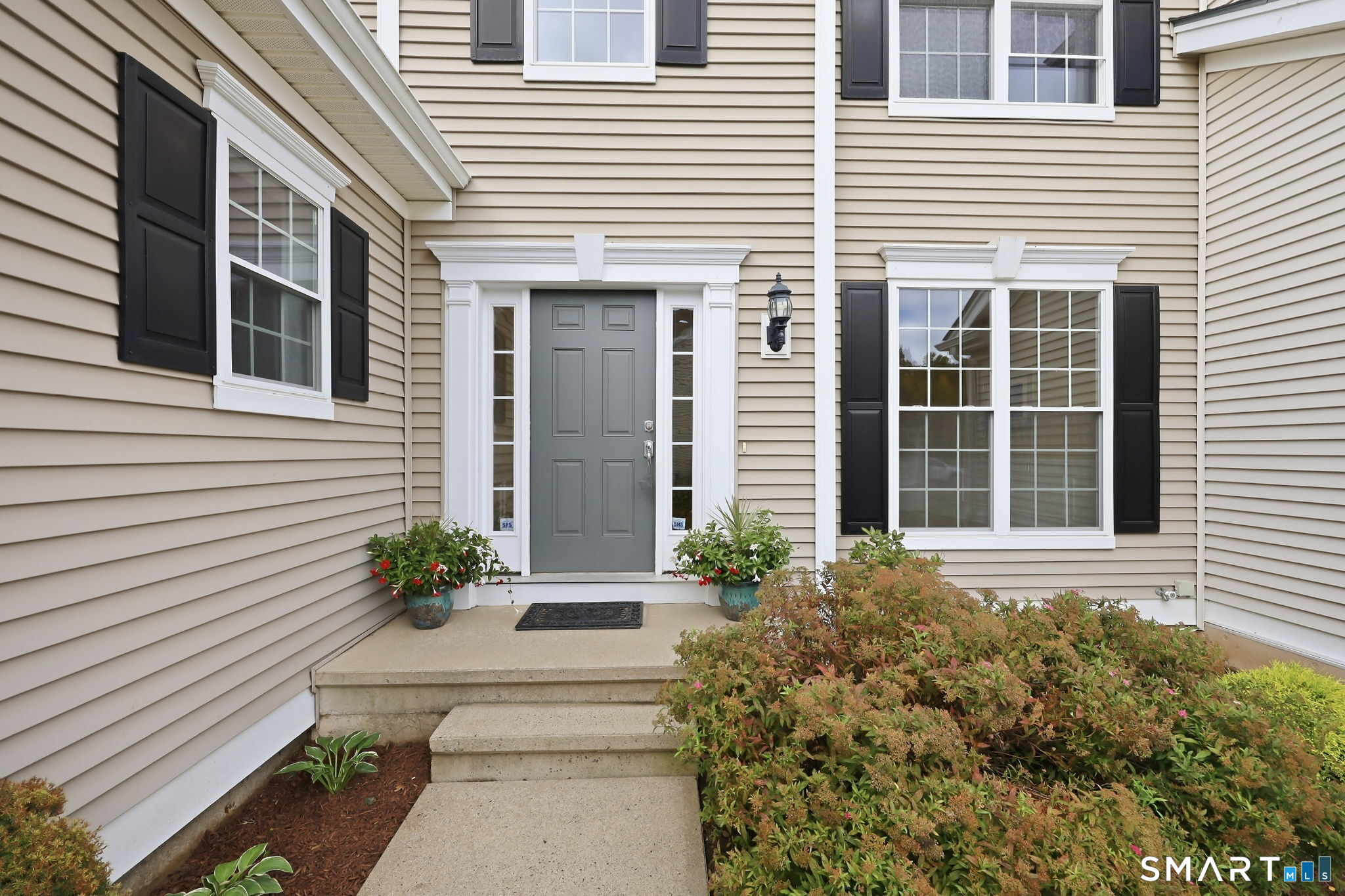 82 Barkledge Drive Newington CT 06111