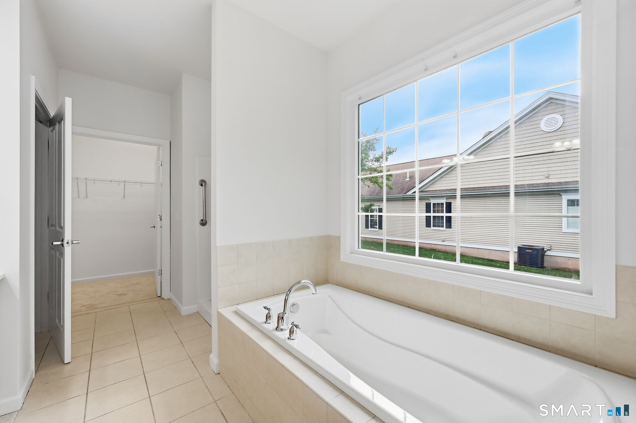 82 Barkledge Drive Newington CT 06111