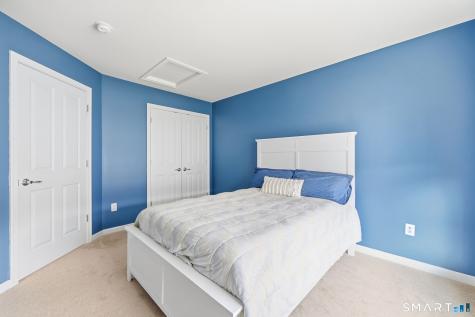 82 Barkledge Drive Newington CT 06111