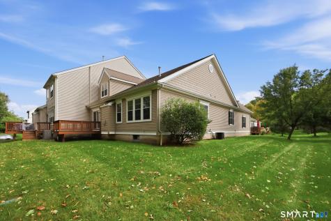 82 Barkledge Drive Newington CT 06111