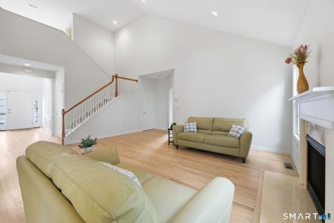 82 Barkledge Drive Newington CT 06111