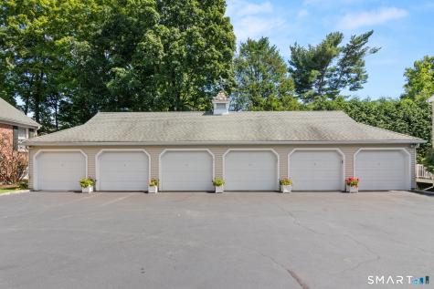 68 Lakeview Avenue New Canaan CT 06840