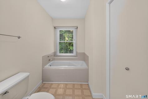 46 Fawn Ridge Lane Wilton CT 06897