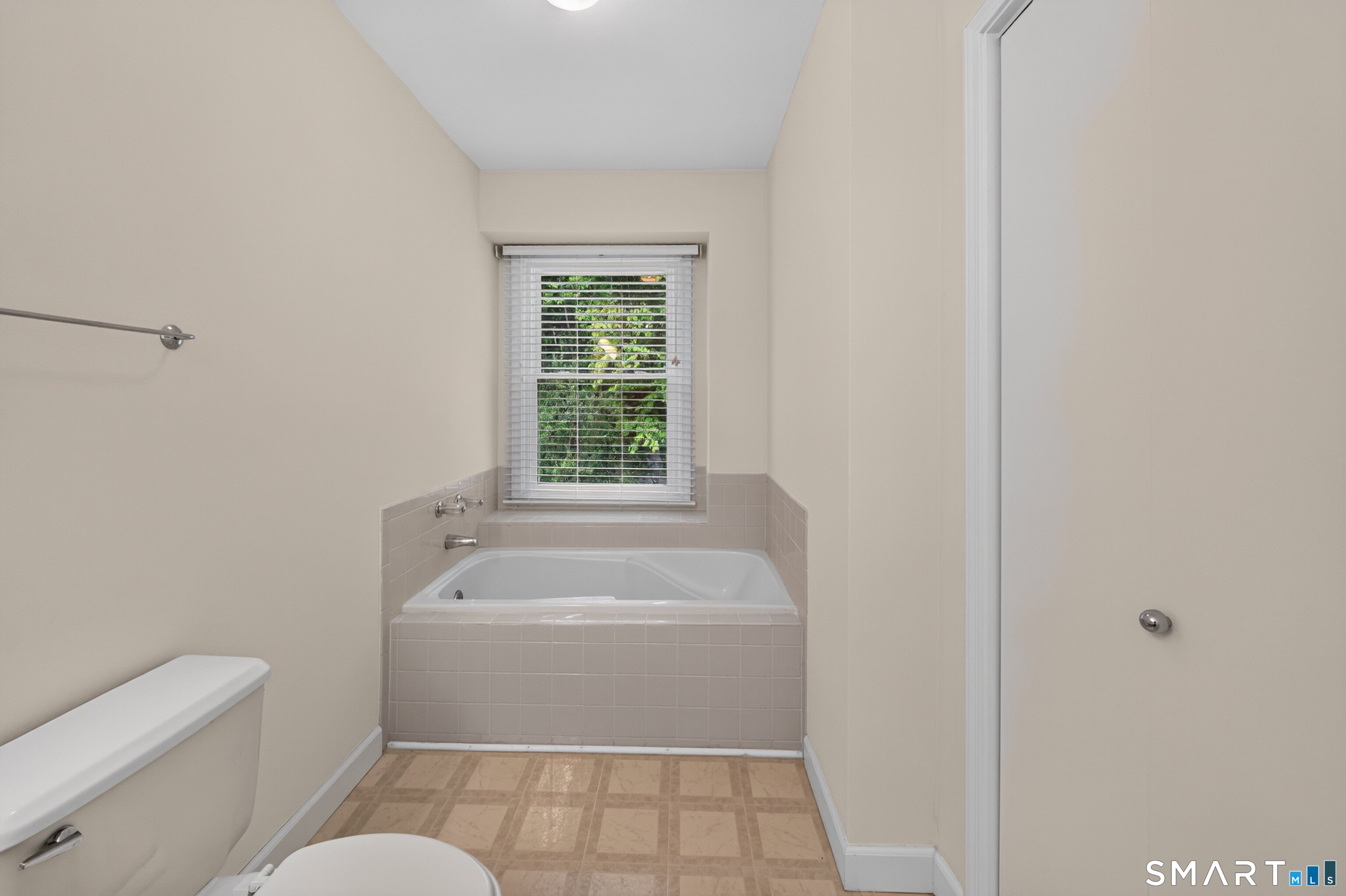 46 Fawn Ridge Lane Wilton CT 06897